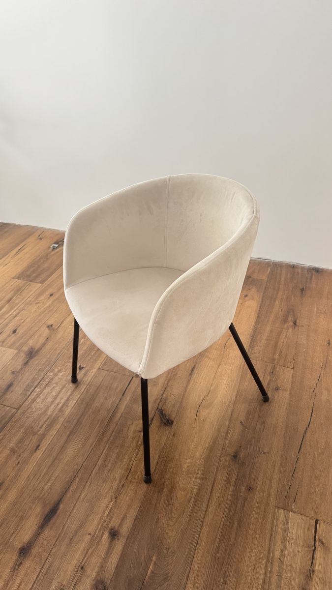 Stühle: Cream Dining Chairs - set of 6 – Neu (gemäss Beschreibung) aus Wädenswil von katdede 2