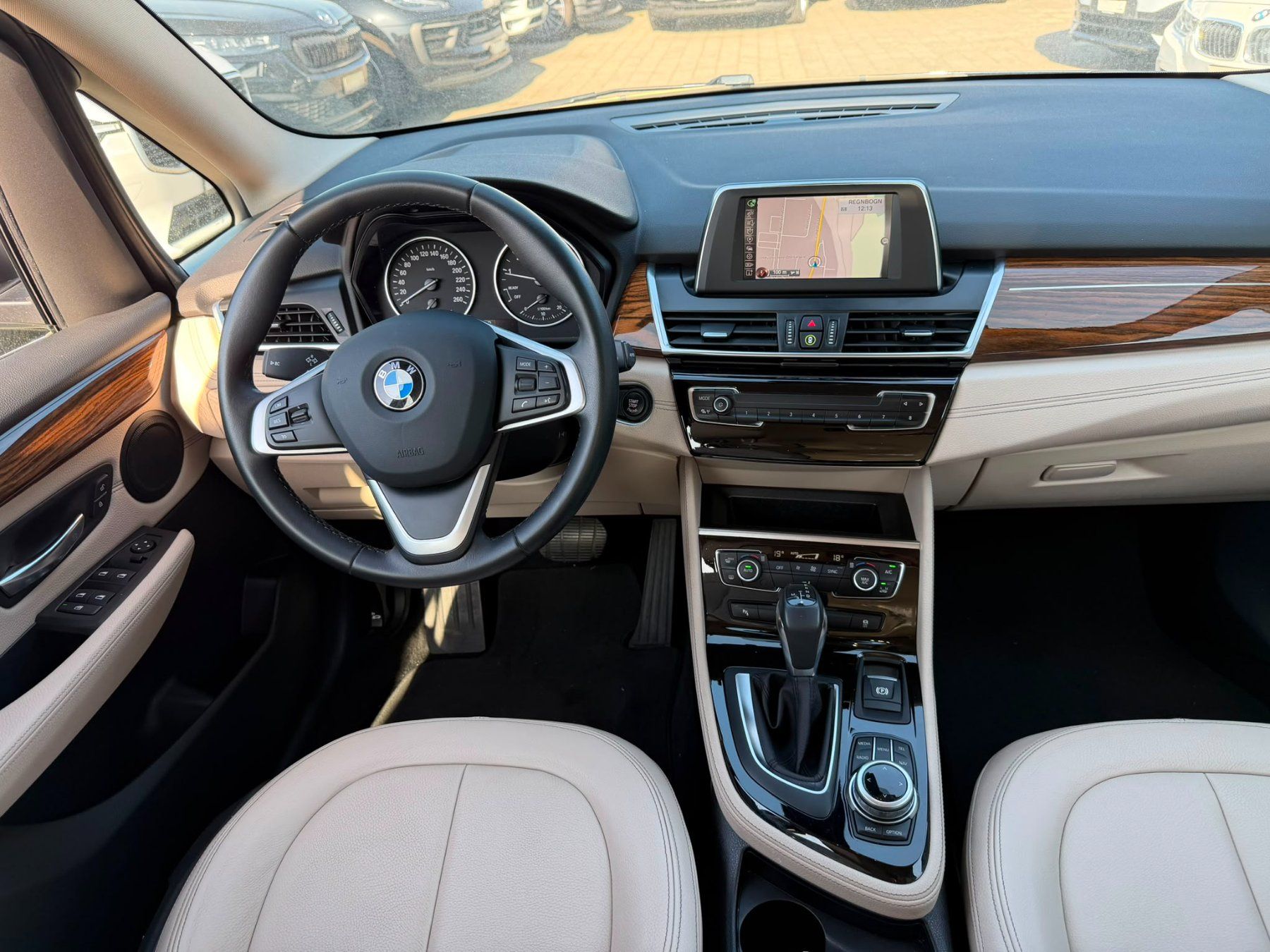 BMW Automobili: BMW 220i / 7-Plätze ! – Usato da Otelfingen venduto da hof74 5