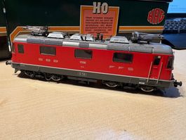 Hag 165  Re4/4II rouge phates carrés