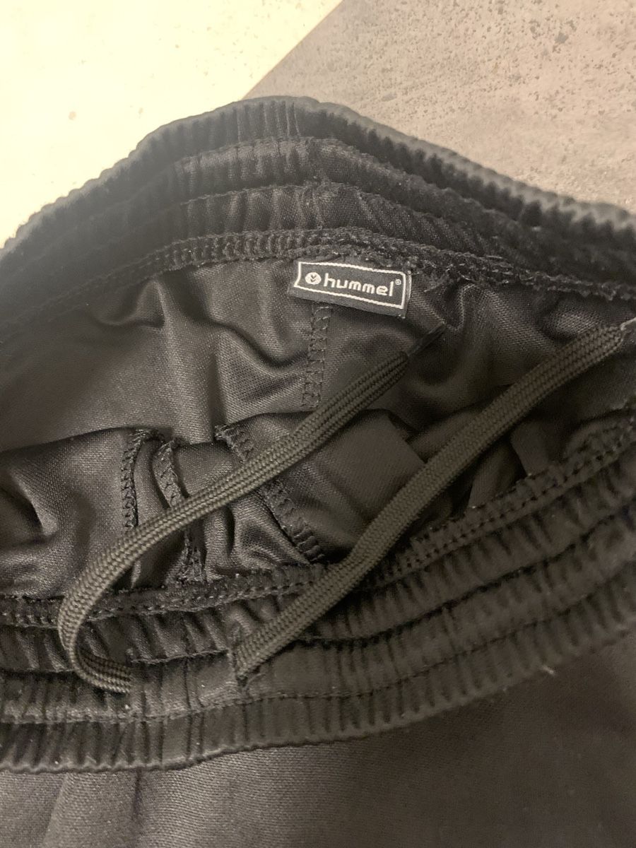 Pantaloni: Sporthose Hummel – Usato da Luzern venduto da Boudin03 2