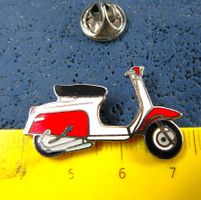 LAMBRETTA J50 MOTOR-ROLLER SCOOTER PIN ENAMEL