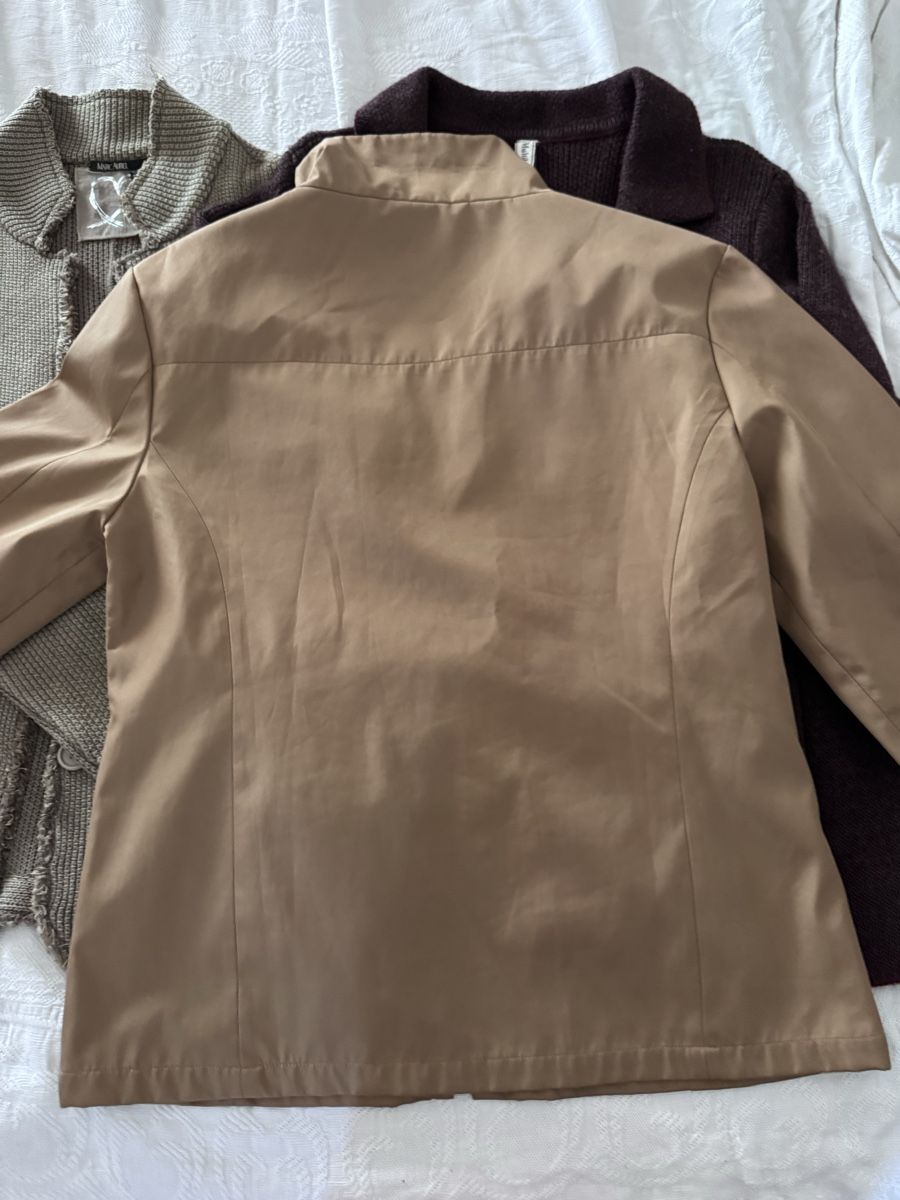 Lots de vêtements: Kleiderpacket Jacken, Gr. 38/40 – D'occasion à Lotzwil par Tgdromad 2