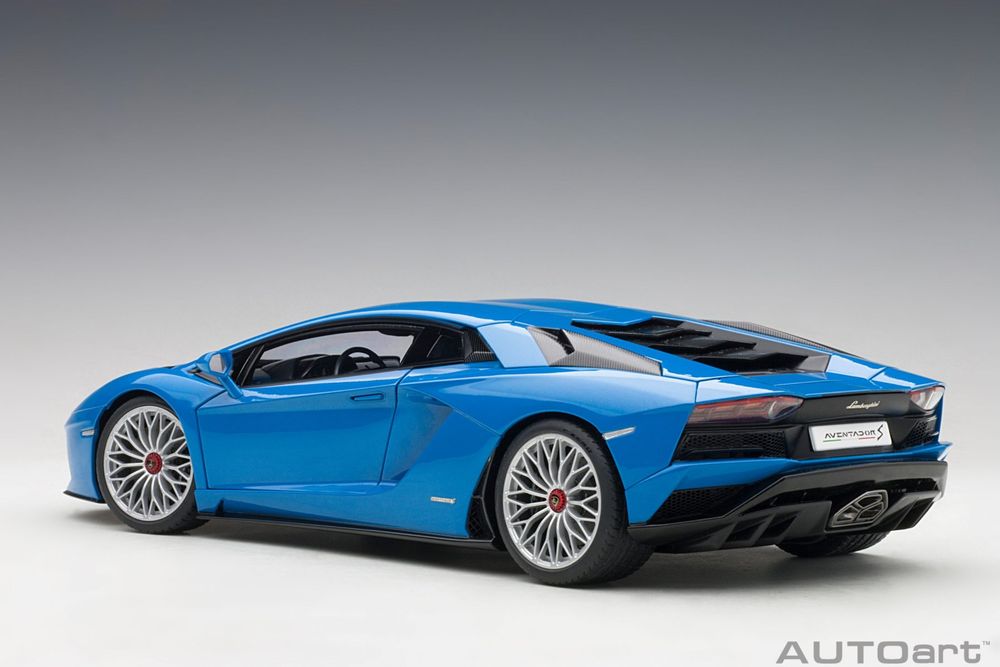 Lamborghini Aventador S (Blu Nila) 1/18 AutoArt NEU | Kaufen auf Ricardo