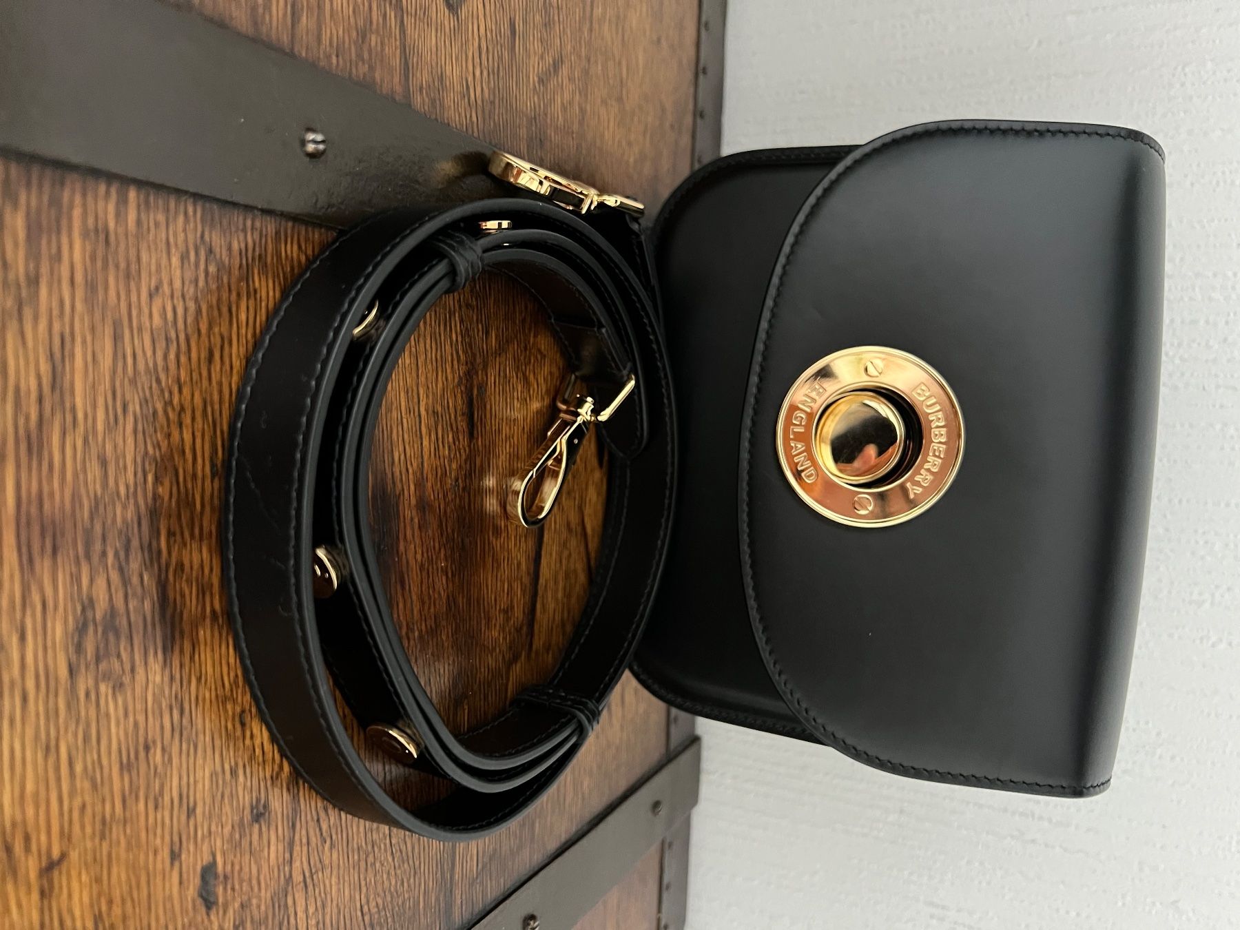 Burberry Borse da donna: BURBERRY Black Small Elizabeth Leather Bag – Usato da Lausanne venduto da dia_xs9l 5
