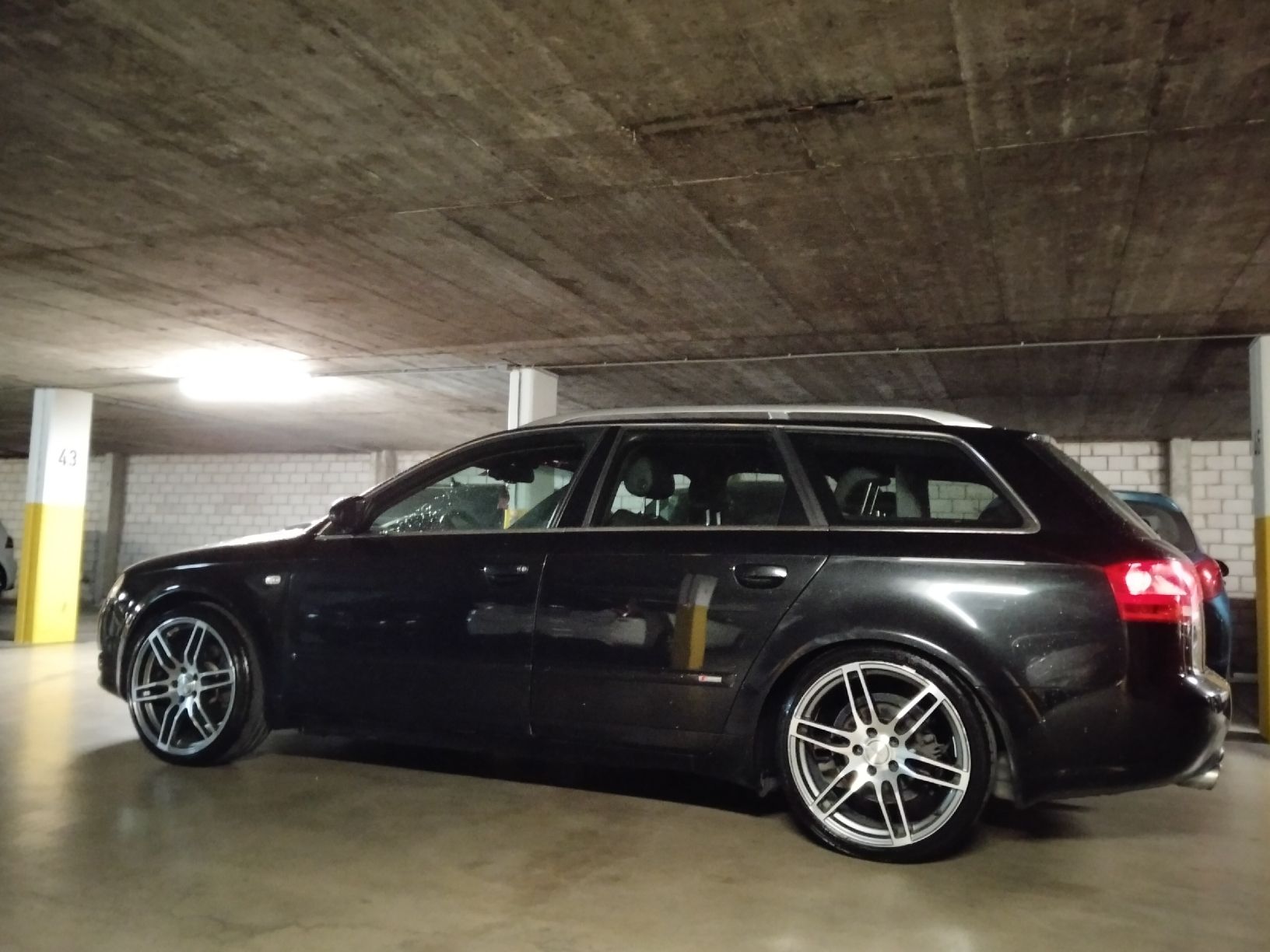 Audi Automobili: Audi A4 B7 1.8T SLine – Difettoso da Wohlen AG venduto da Oliveira41 2