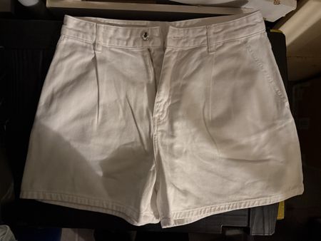 Zara Shorts Damen weiss Baumwolle Grösse 38 guter Zustand