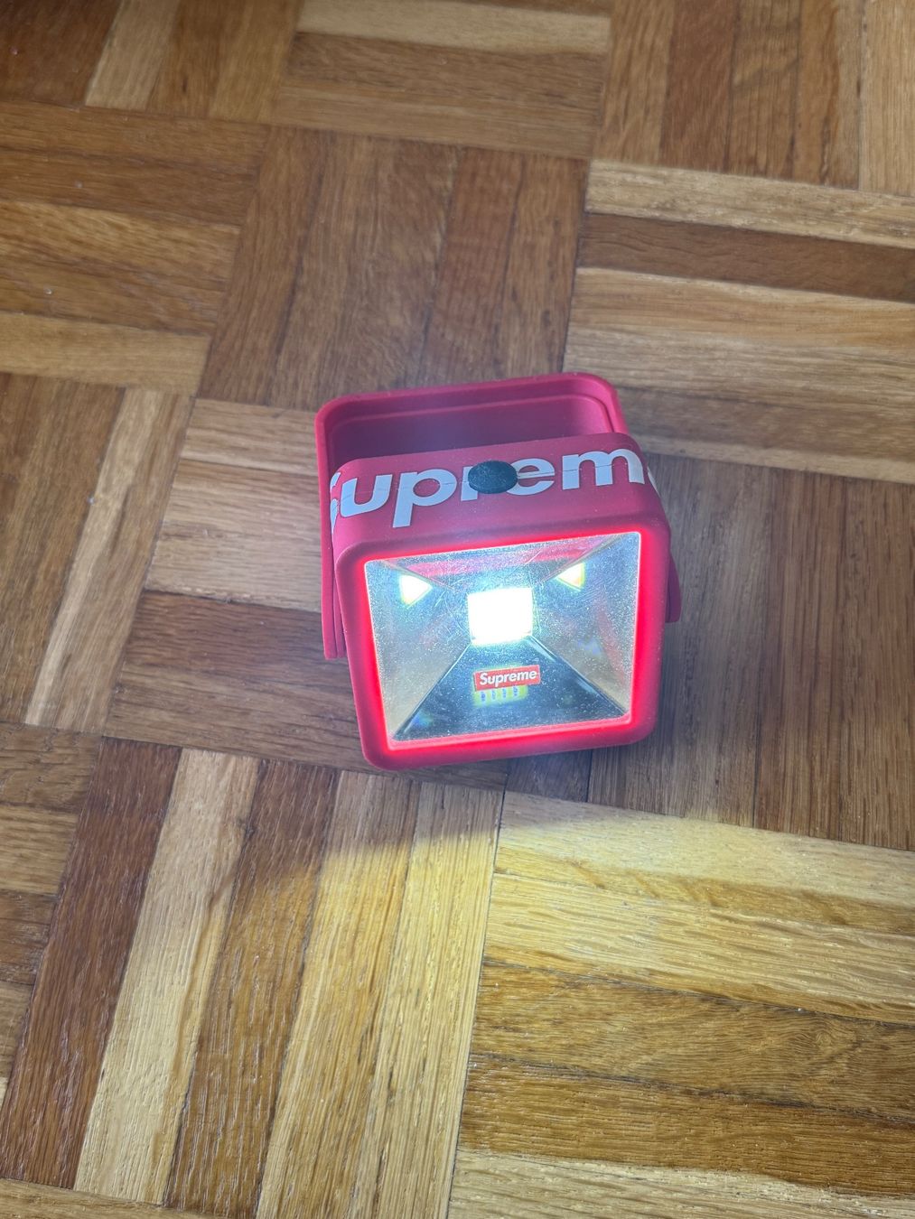 Lampade: supreme magnetic flashlight – Nuovo e nell'imballaggio originale da wädenswil venduto da 112345