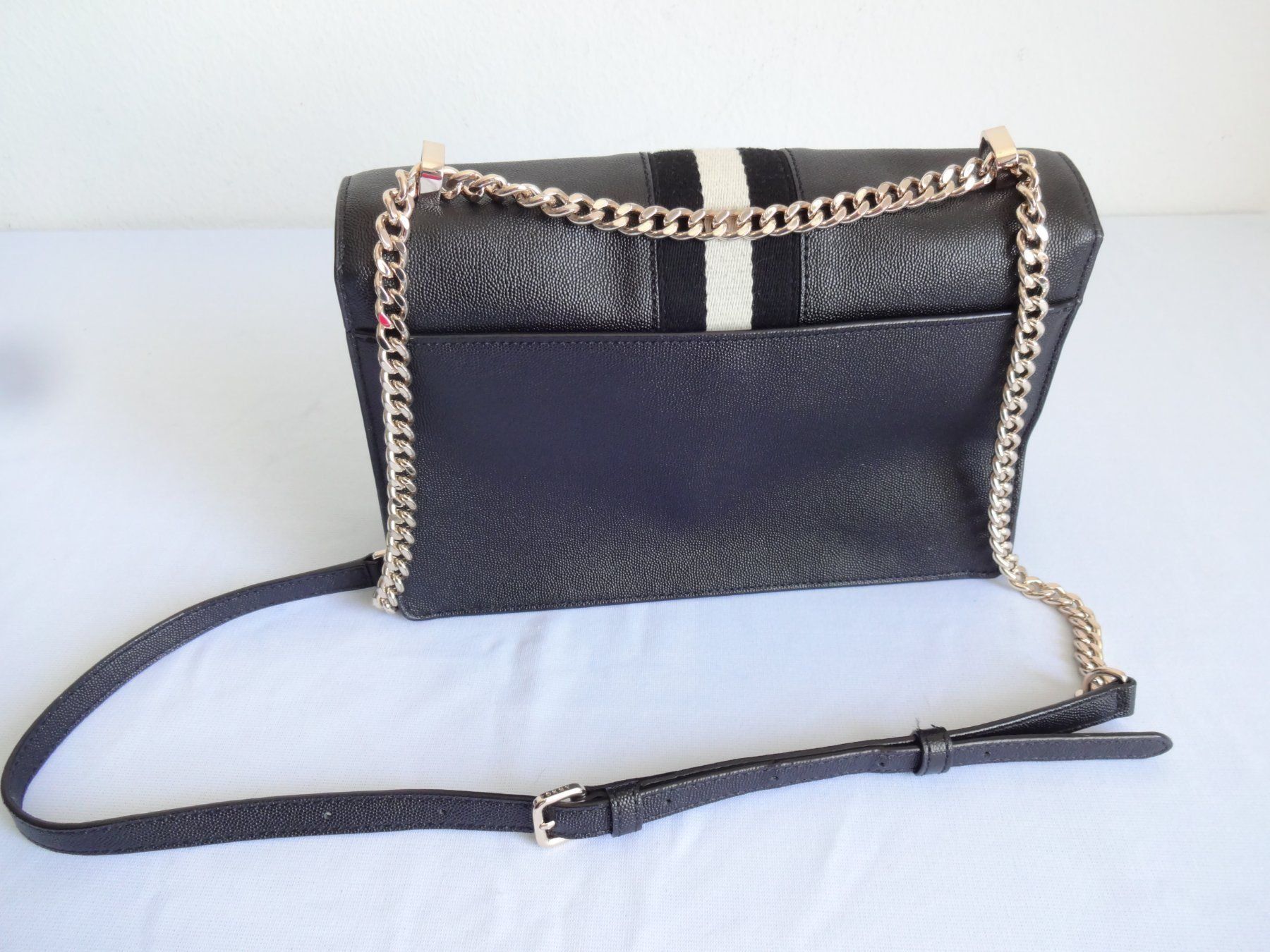 DKNY Borse da donna: *** DKNY *** Leder Umhängetasche – Nuovo (secondo la descrizione) da Frauenfeld venduto da Jahy 3
