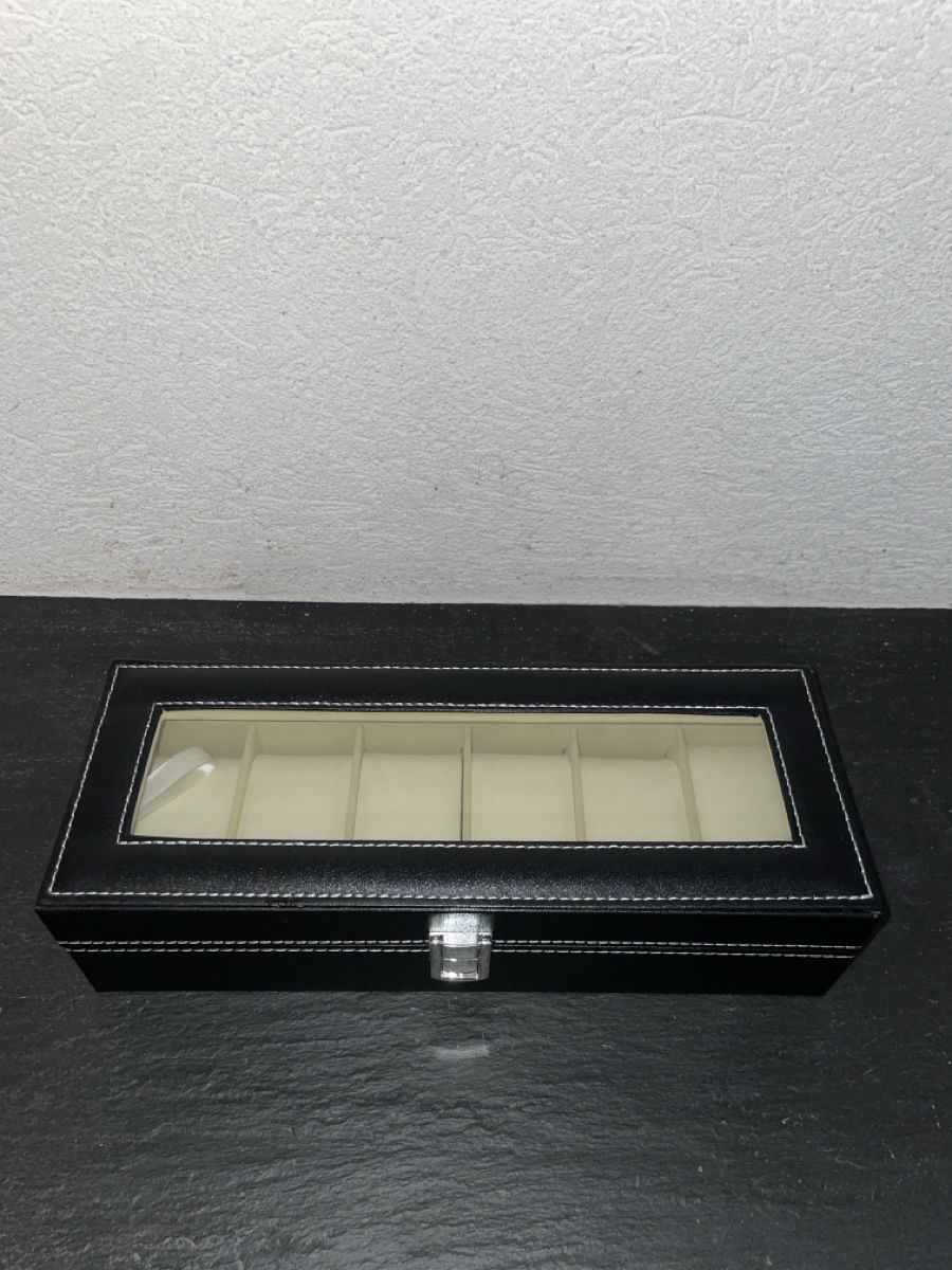 Uhrenboxen: Boîte de rangement pour montres – Neu und originalverpackt aus Glovelier von Sionari 1