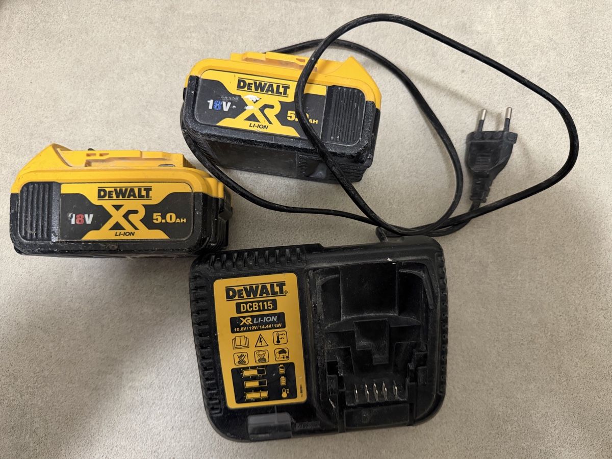 Dewalt Accus & piles: Dewalt  – D'occasion à Bern par Bi.G.68 1