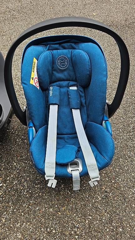 Sièges auto: Cybex Z2 Babyschale inkl. Base  – D'occasion à Winterthur par Ilumina