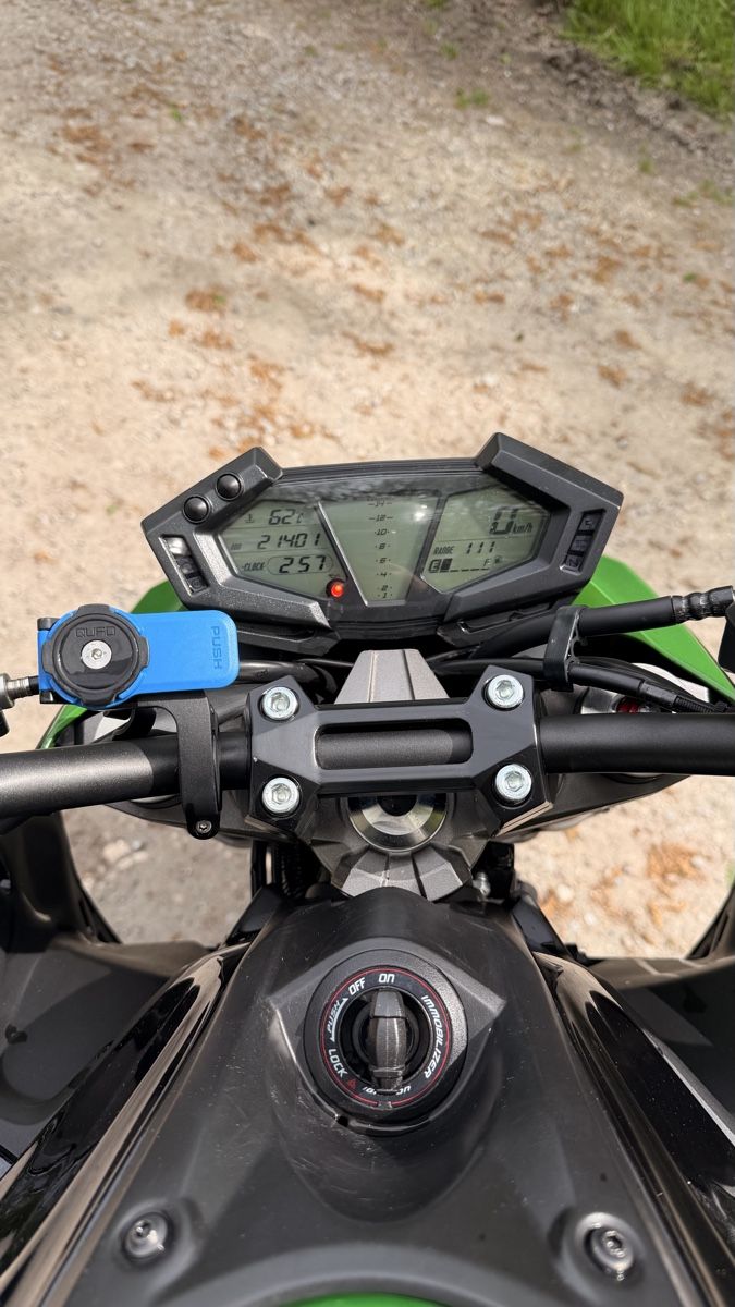 Kawasaki Tutti i ricambio per moto: Kawasaki z800 – Usato da Dübendorf venduto da ioa_8lzt 7