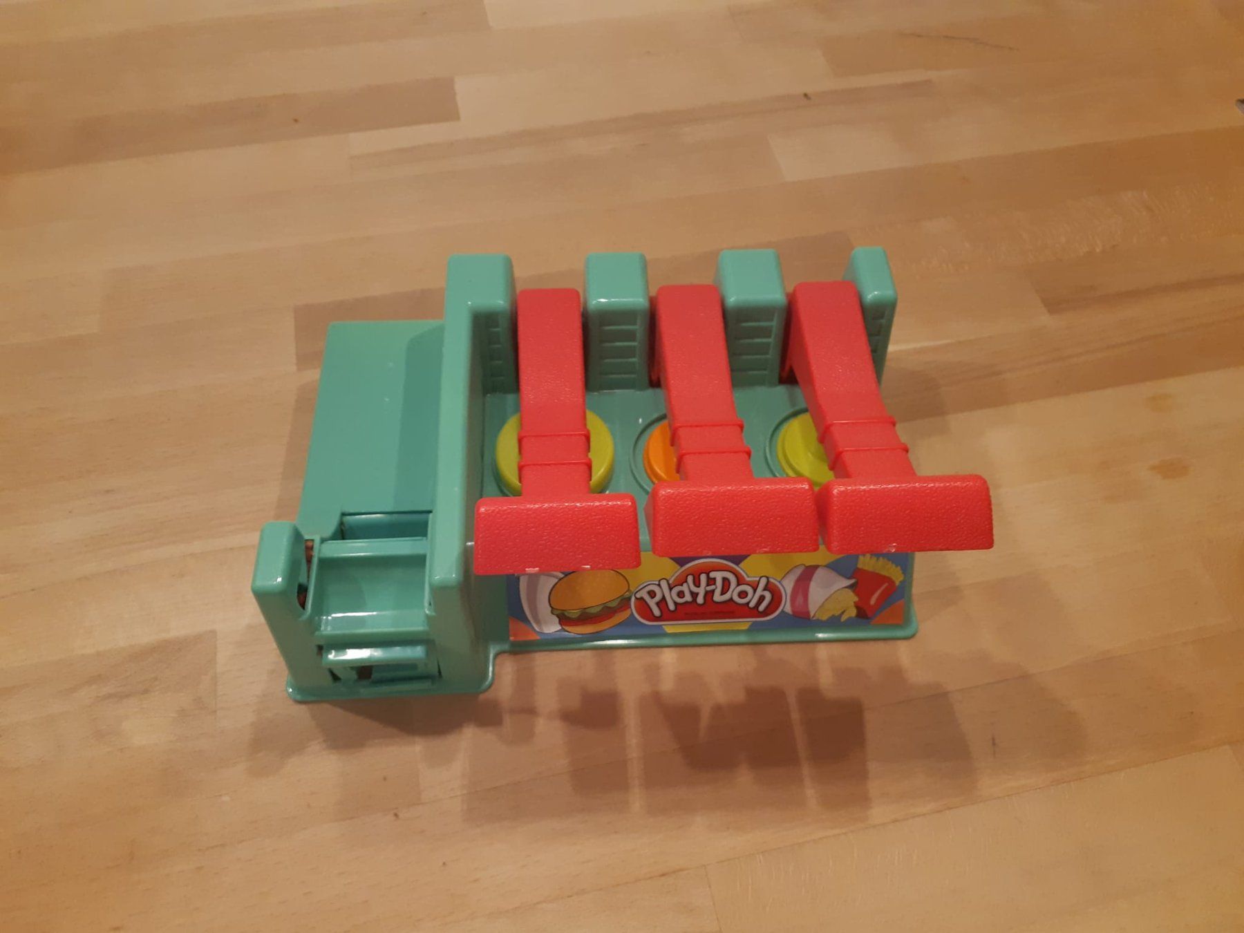 Play-Doh Giocattoli: Play-Doh Burgerpresse – Usato da Thundorf venduto da sondeben 1