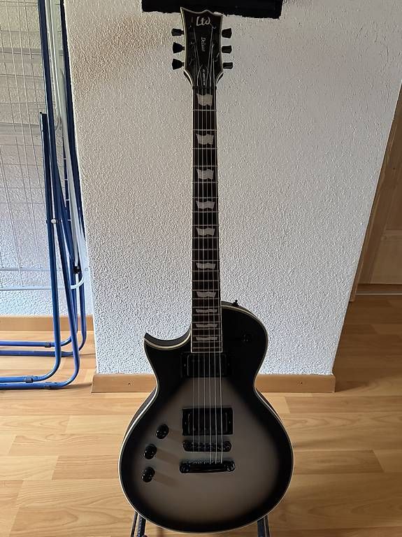 Strumenti musicali: Linkshänder Gitarre  – Usato da Würenlingen venduto da DerRabe 3