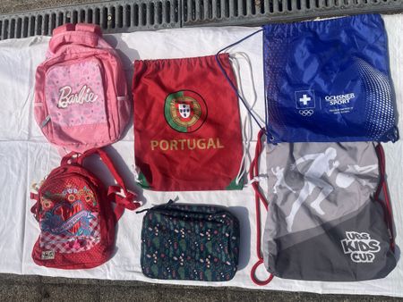 Kinderrucksack Barbie und diverse Taschen gebraucht