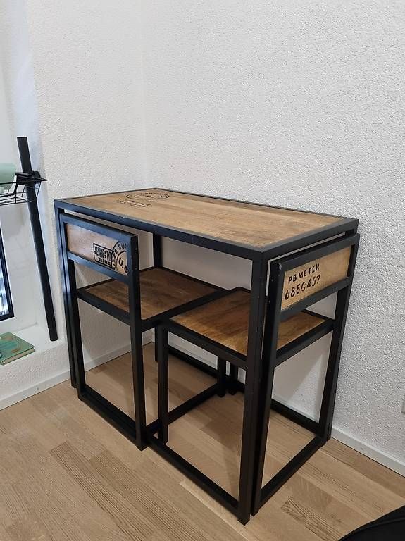 Set di tavolo e panche: Table style industriel et ses 2 chaises – Usato da Châtelaine venduto da sal_65gn