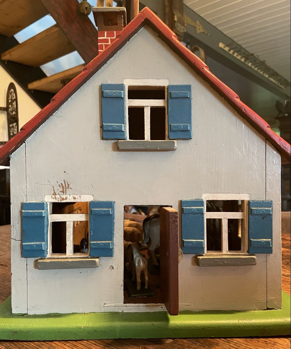 Giocattoli: Antiker Stall Haus Holz geschnitzt Kühe – Usato da Rorschacherberg venduto da farmer61 4