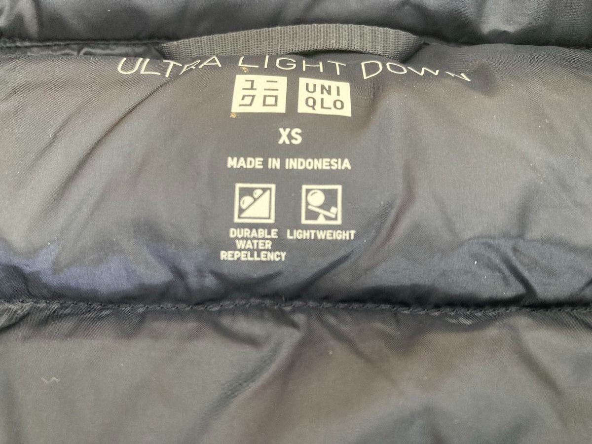 Uniqlo Gilet & Giacche senza maniche: UNIQLO Ultralight Down Jacket, dunkelblau, mit Tasche, top – Nuovo (secondo la descrizione) da Zürich venduto da dolcicaramelle 9