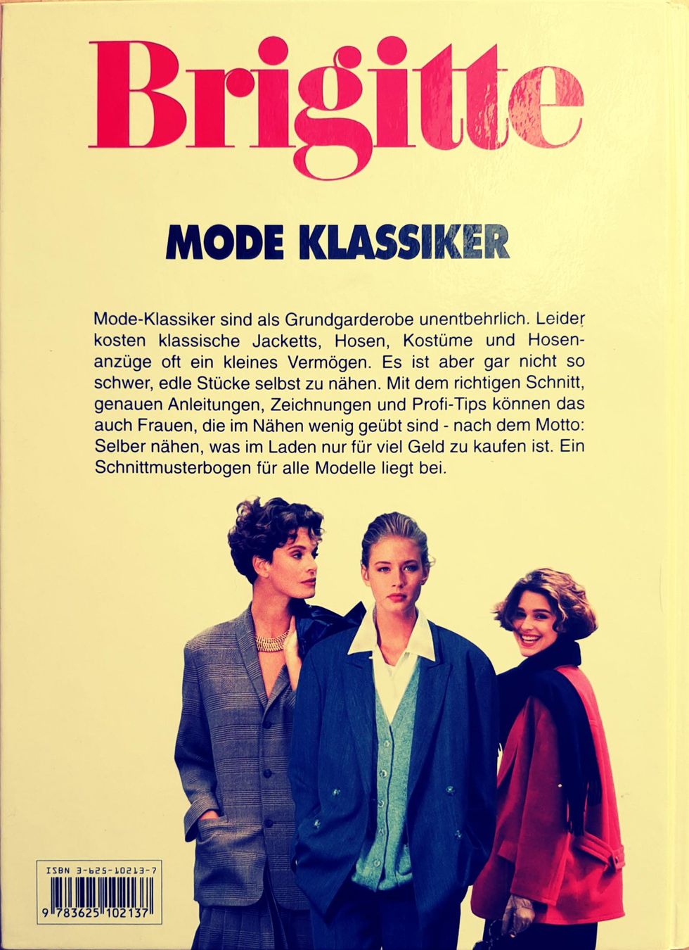 Bücher: Brigitte Edition, Naumann&Göbel: Modeklassiker selber nähen – Gebraucht aus Niederhasli von pri_62hf 1