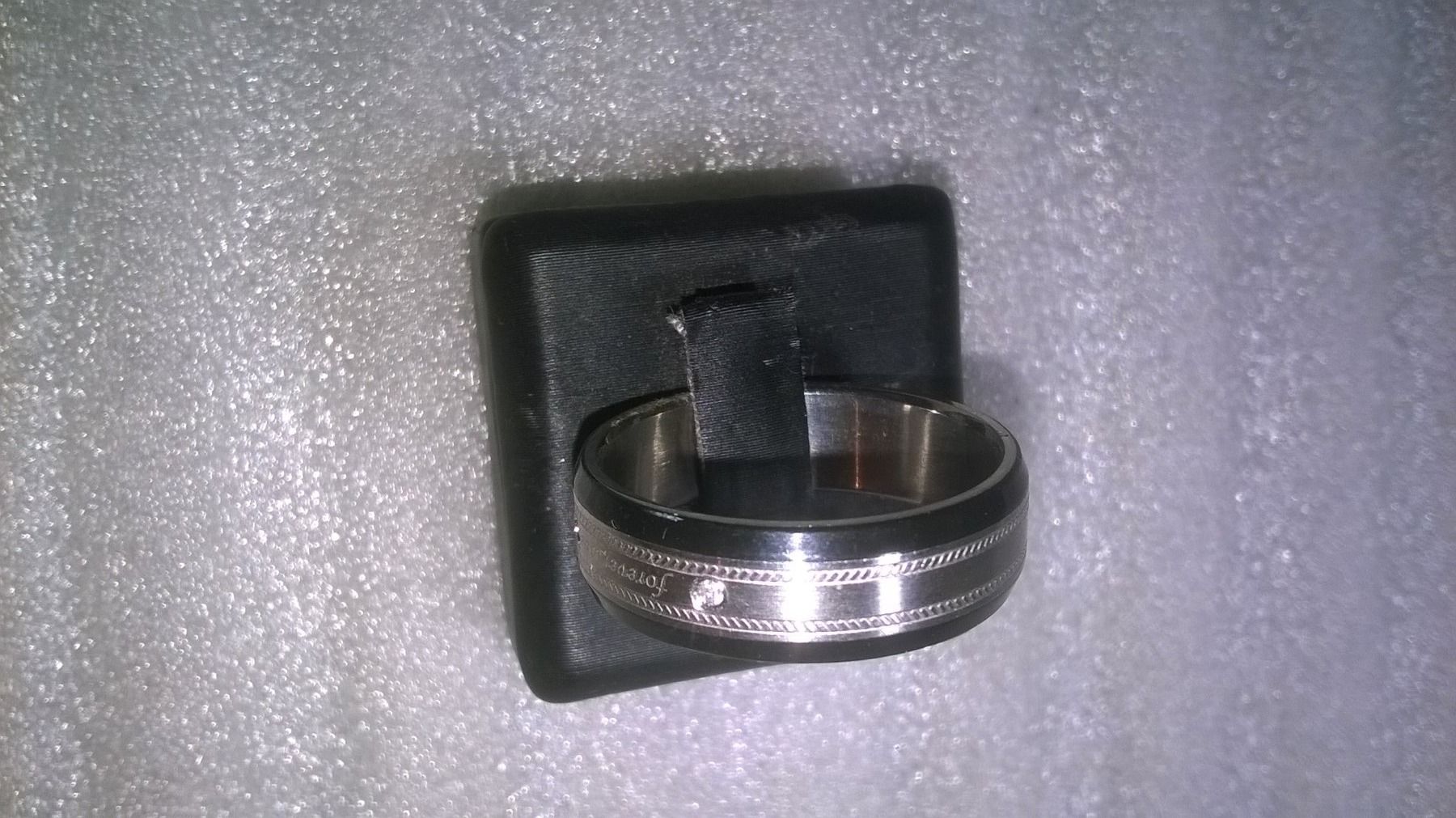Anelli: RING EDELSTHAL SILBER FARBE MIT SCHWARZ GEMACHT – Nuovo (secondo la descrizione) da Basel venduto da bijoutrie_4