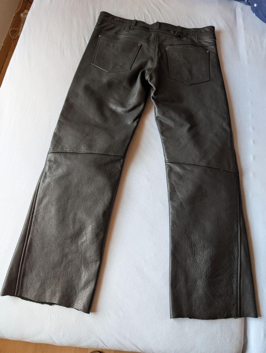 Pantaloni: Motorrad Lederhose Difi gr 36 – Usato da Laupen ZH venduto da Zmoewe