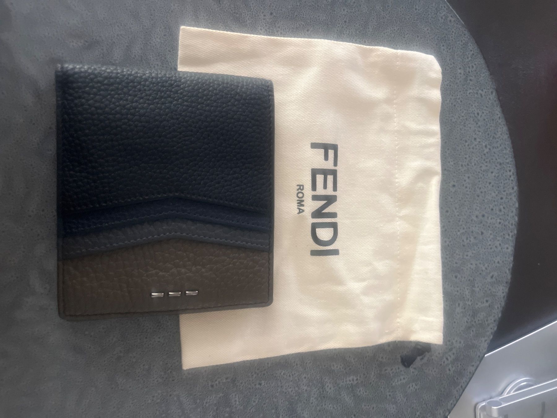 Fendi Portafogli: Porte cartes/billets FENDI – Usato da Prangins venduto da Rodard8 9