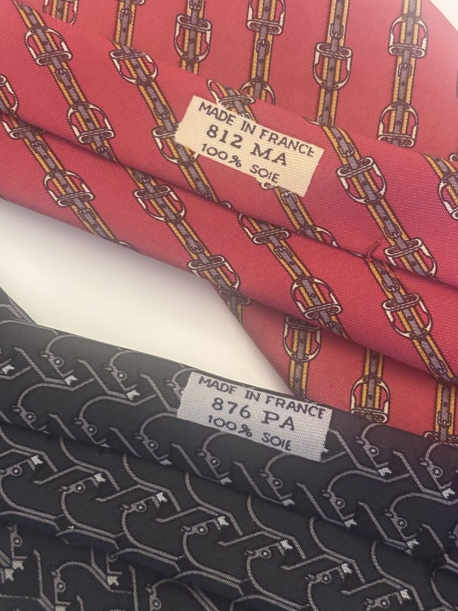 Hermès Cravatte: HERMÈS 2 CRAVATTE – Usato da Chiasso venduto da Aupa74 2