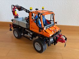 LEGO Technic 8110 - Mercedes-Benz Unimog U 400