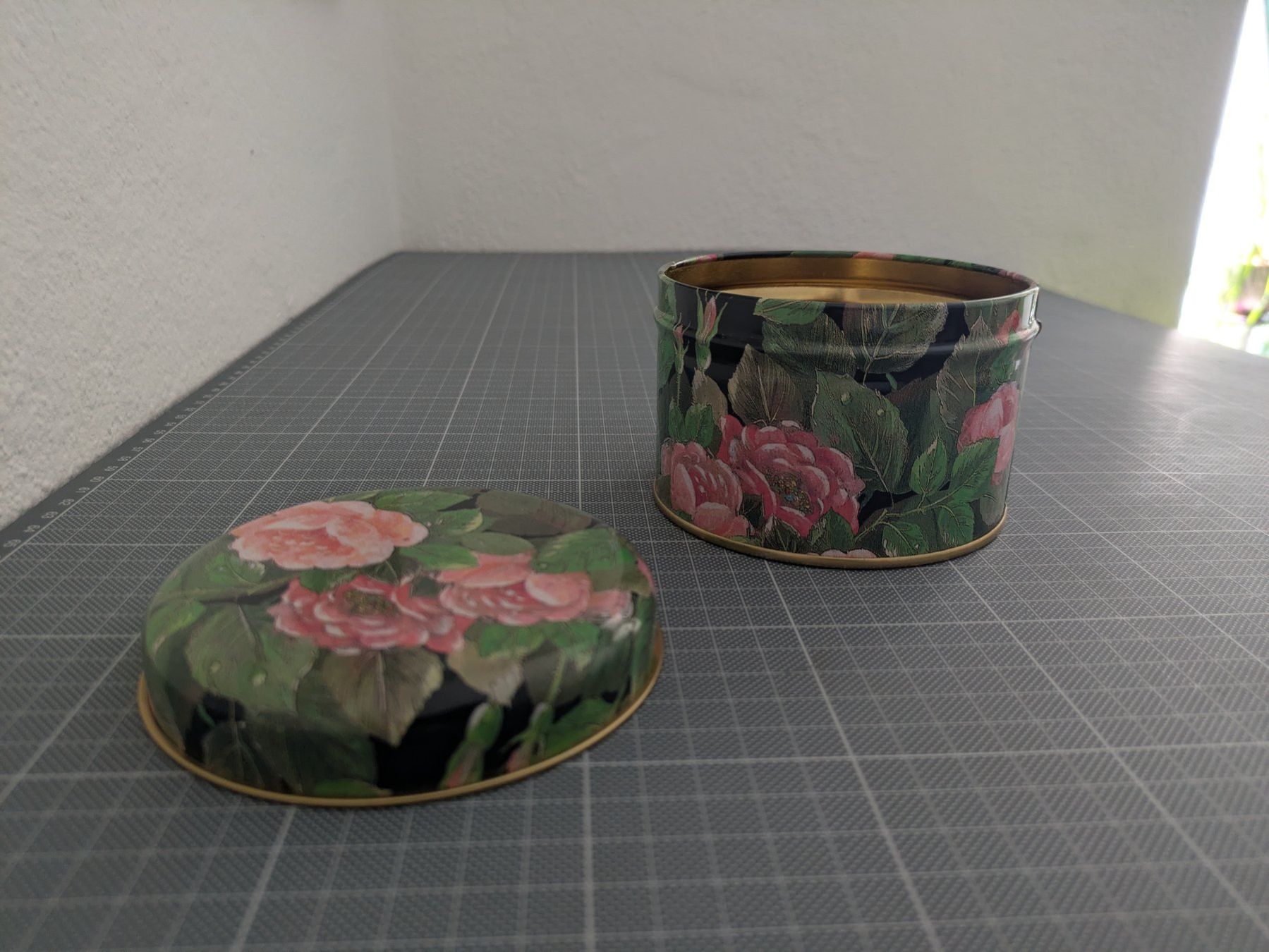Altro in Decorazioni & Accessori: Dose vintage rosa Rosen Dekor rund blech – Usato da Ermatingen venduto da trendyquitaeten 1