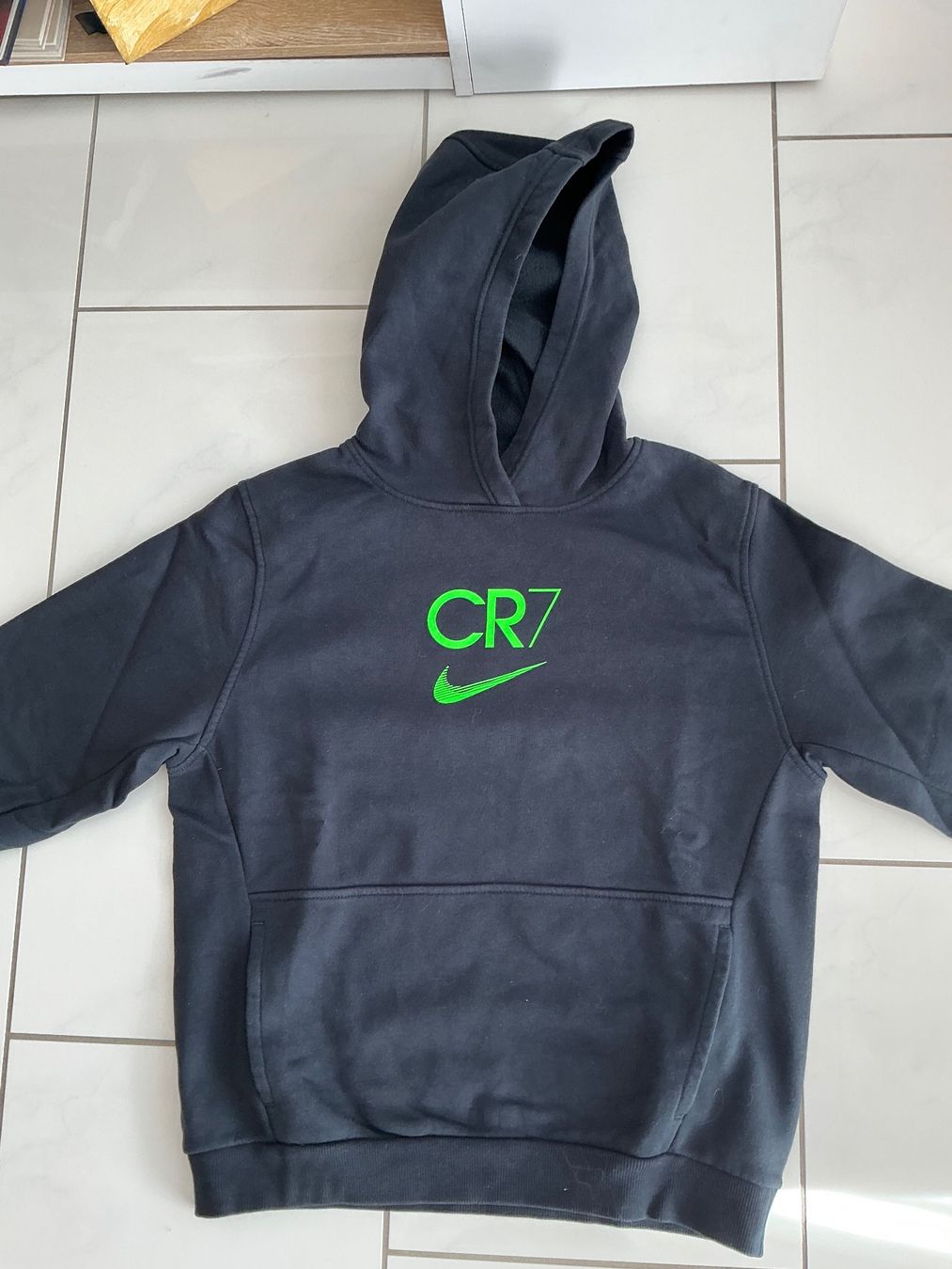 Nike Pullover & Sweatshirts: Neuwertiger CR7 Pullover Gr.158/164 Nike – Gebraucht aus Biel-Benken BL von Sahra1 1