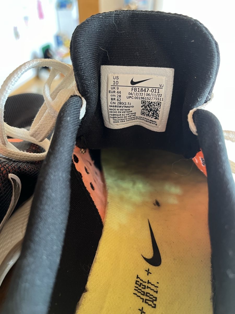 Nike Scarpe da uomo: Nike ZoomFly 6 Laufschuhe Grösse 44 – Usato da Zermatt venduto da B.15.v02 1
