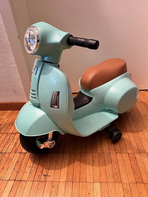 Veicoli per bambini: Kinder Vespa – Usato da Zürich venduto da Cibin