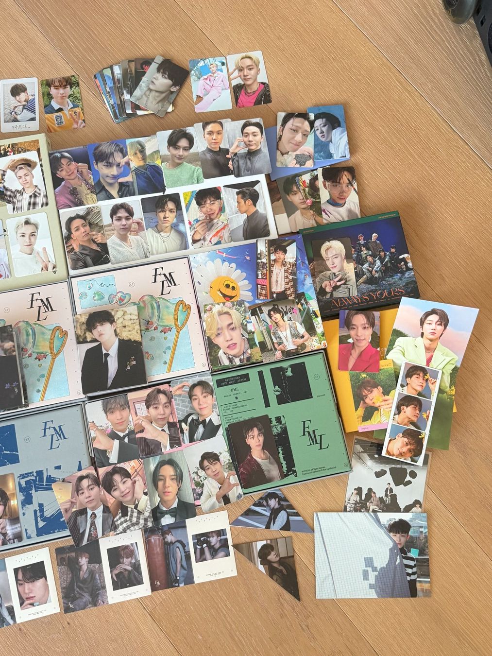 CD: Seventeen albums + photocards – Usato da Dübendorf venduto da alice_11 4