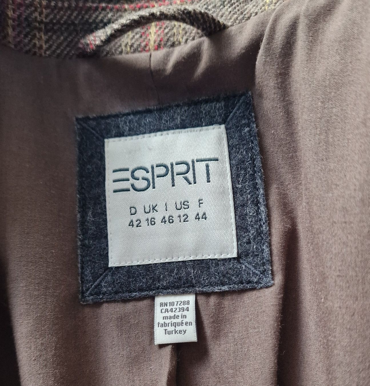 Esprit Jacken: Damen Blazer kariert mit Ellbogenpatch ESPRIT,  Gr.42 – Gebraucht aus Münchenstein von strolch001 4