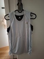 Sporttop Gr S mit integriertem Top von Adidas