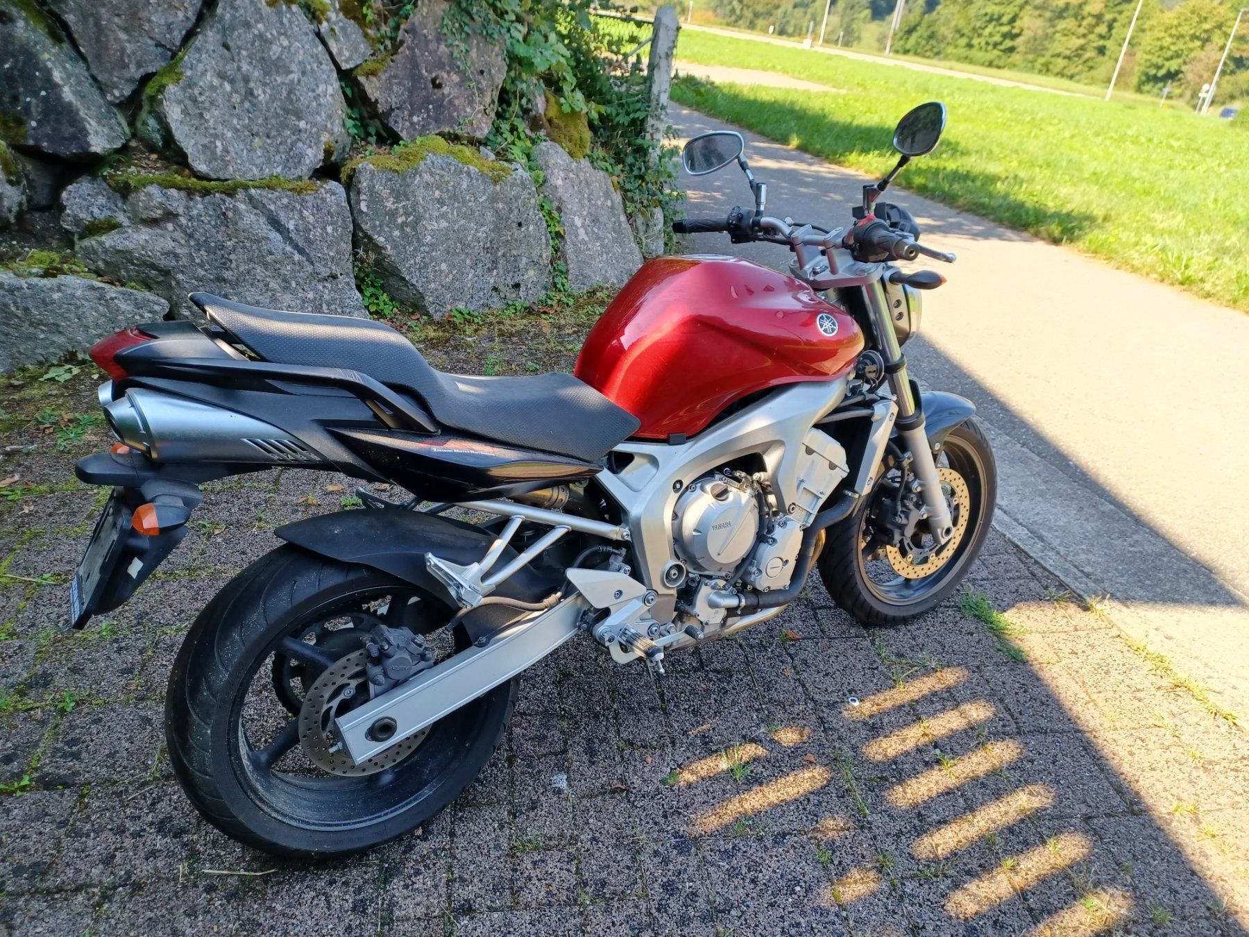 Yamaha Strada: Yamaha FZ6 – Usato da Embrach venduto da m.pfeifer 1