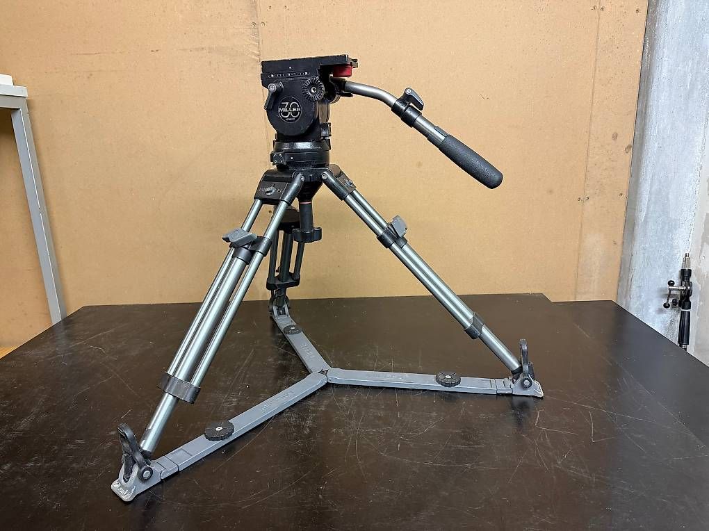 Treppiedi & Teste: Video Stativ Miller 30 Series II – Usato da Bleiken venduto da patpourri
