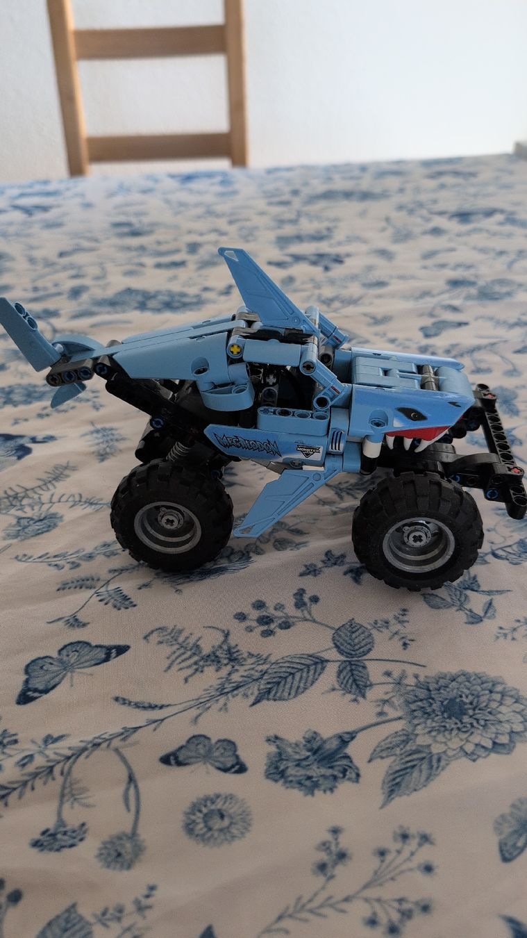Lego Giocattoli: Lego Technik Megalodon – Usato da Reinach BL venduto da Chasperli 1