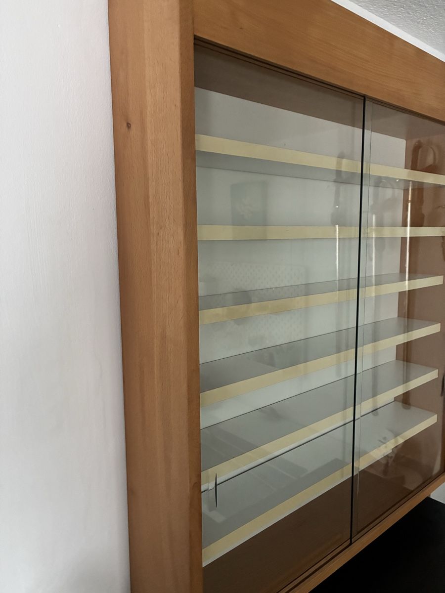 Vetrine: Vitrine Holz, Glastüren – Usato da Gutenswil venduto da Antiques77 1