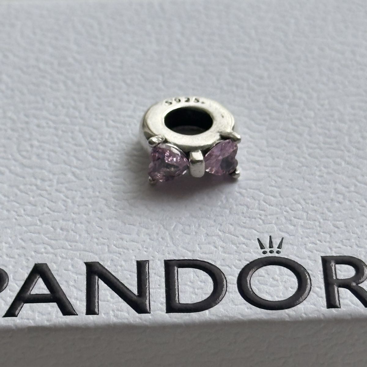 Pandora Ciondoli: Pandora Rosa Schleife Charms – Nuovo (secondo la descrizione) da Givisiez venduto da dor_xb9k 1