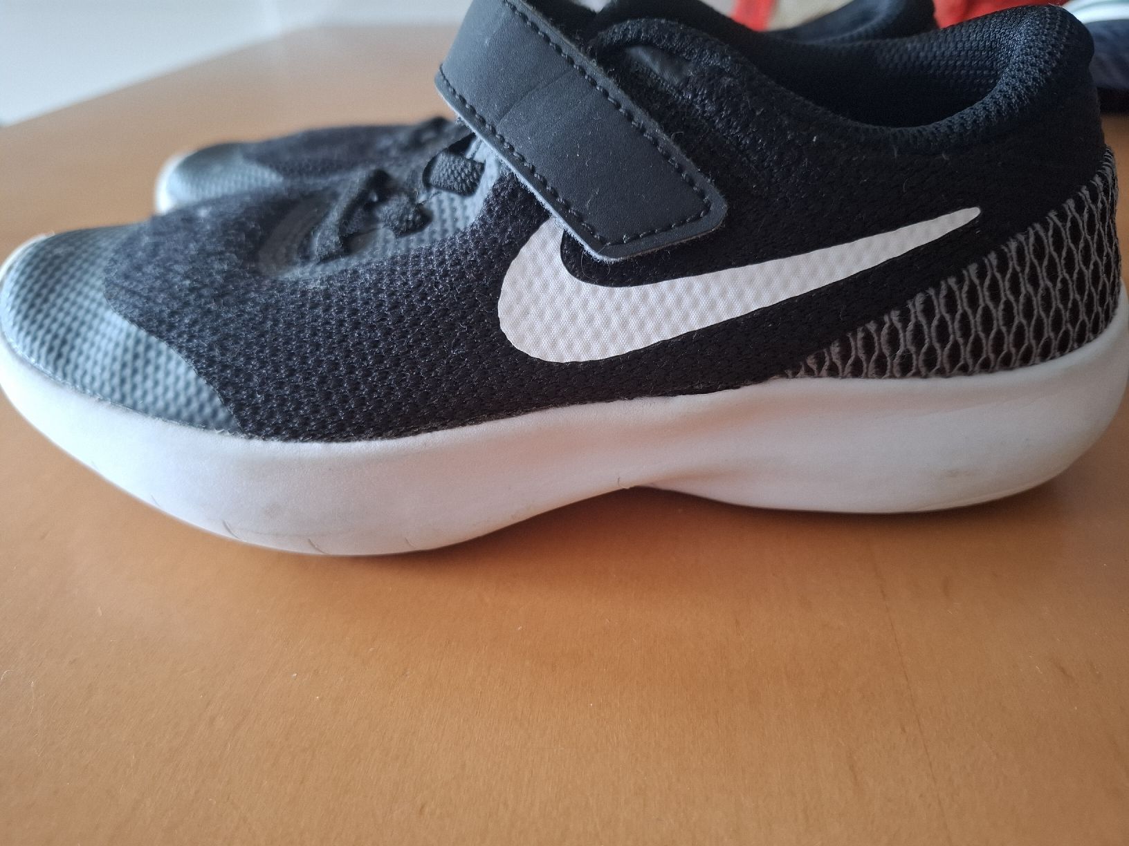 Nike Scarpe per ragazzi: Nike Schuhe – Usato da Heimberg venduto da Suesigu 1