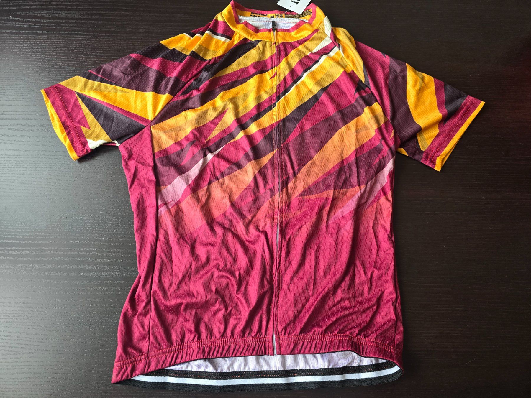 Leibchen & Hosen: Maillot de cyclisme T-M Neuf – Neu und originalverpackt aus Les Verrières von kitel79