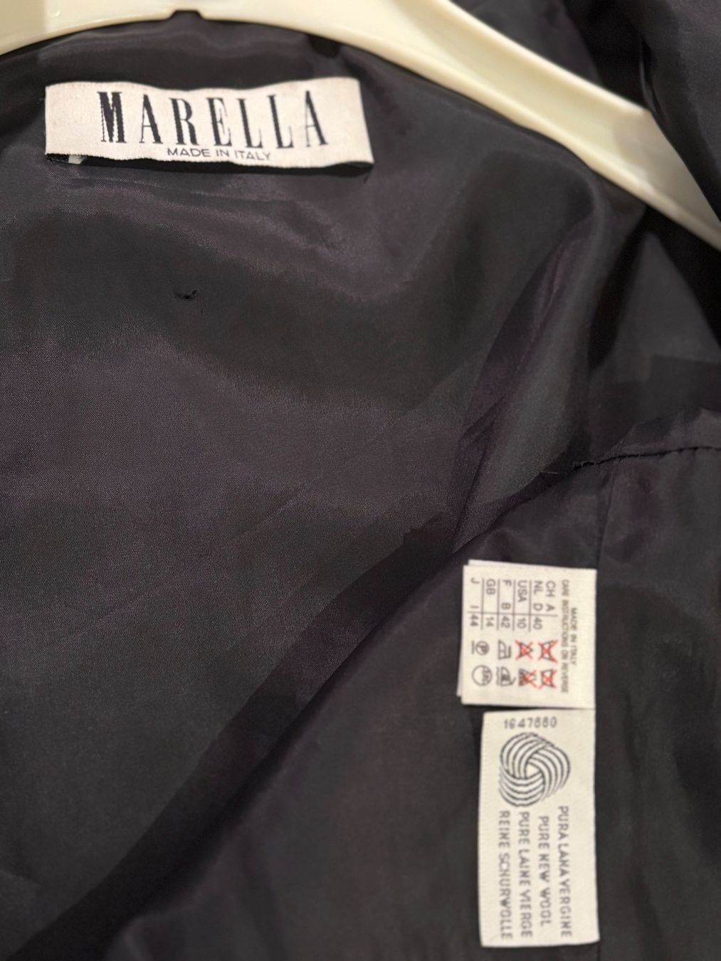 Marella Giacche: Giacca Marella nera, elegante e perfetta per l'autunno! – Usato da Vezia venduto da rit_7ypb 4