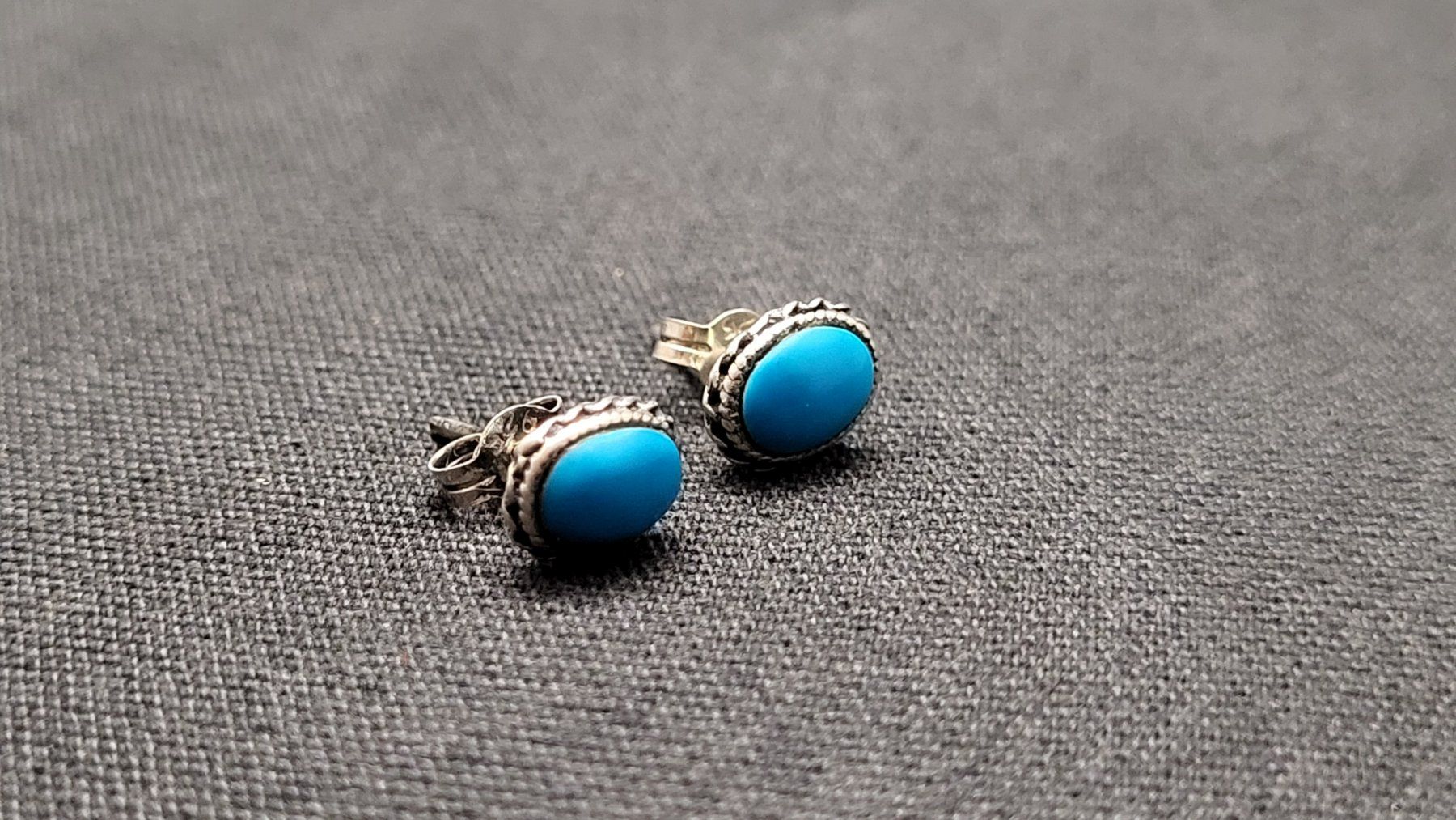 Boucles d'oreille: Silber-Ohrstecker mit Türkis – D'occasion à Basel par spinne02 1