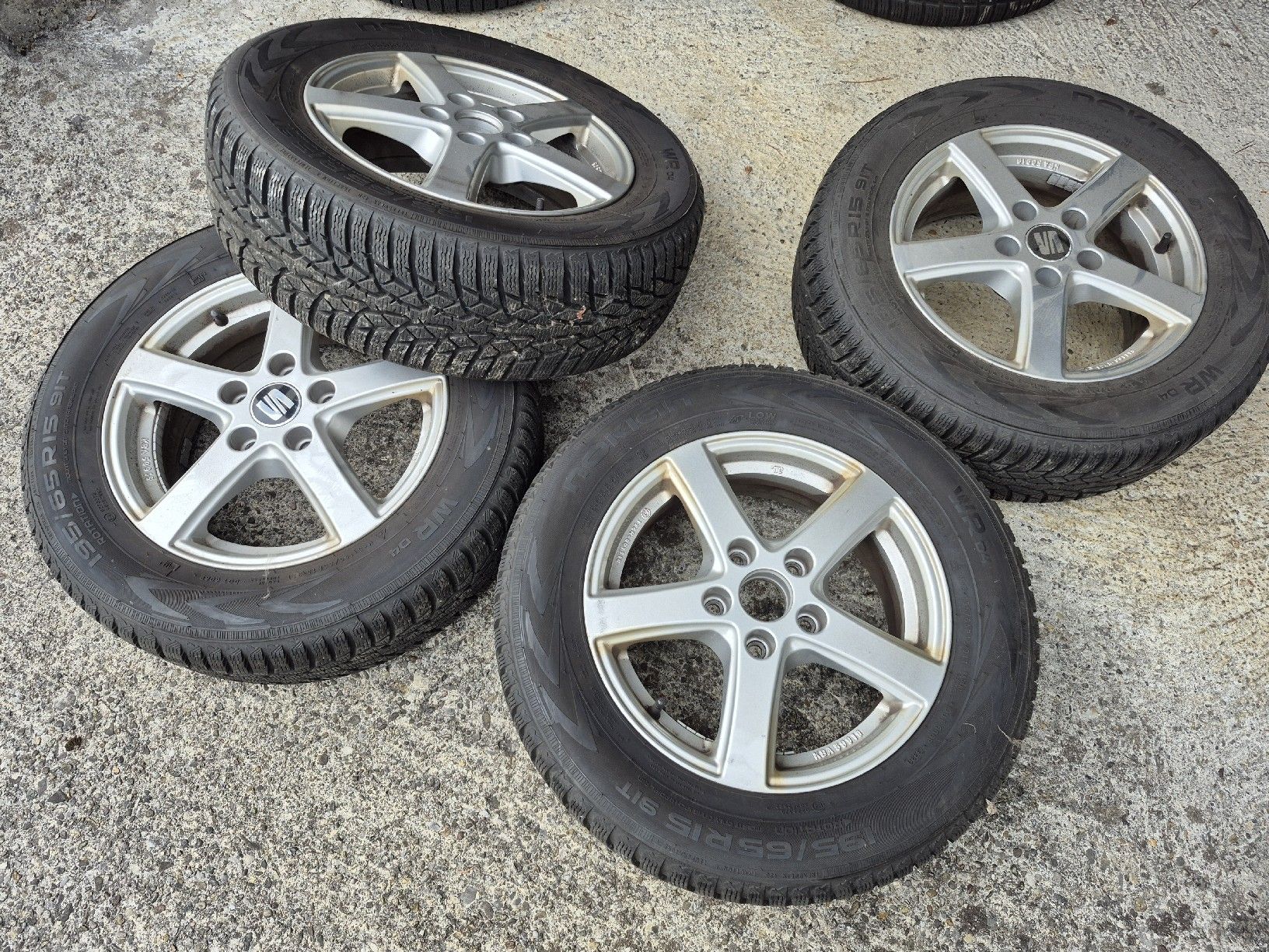 Pneus & Kompletträder: Winterräder Seat 15" – Gebraucht aus Oberuzwil von Auto-Hilber 1