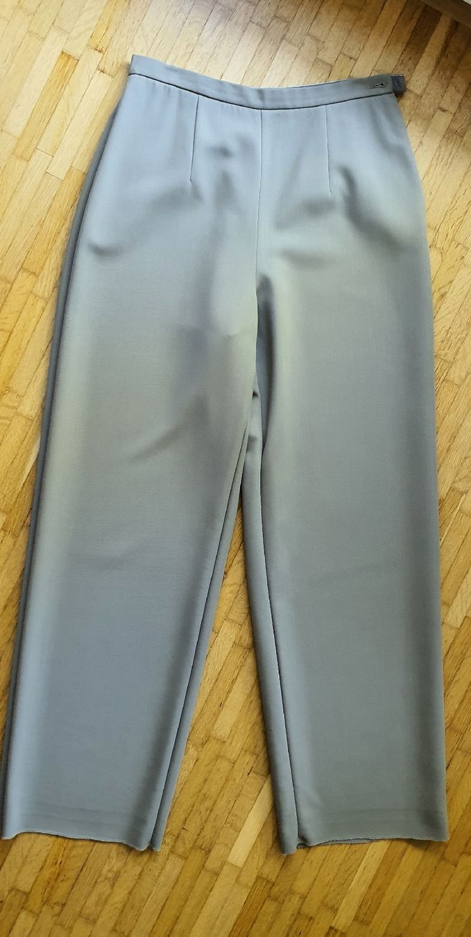 Armani Pantaloni: Giorgio Armani Hose – Usato da Basel venduto da Kristal4 1