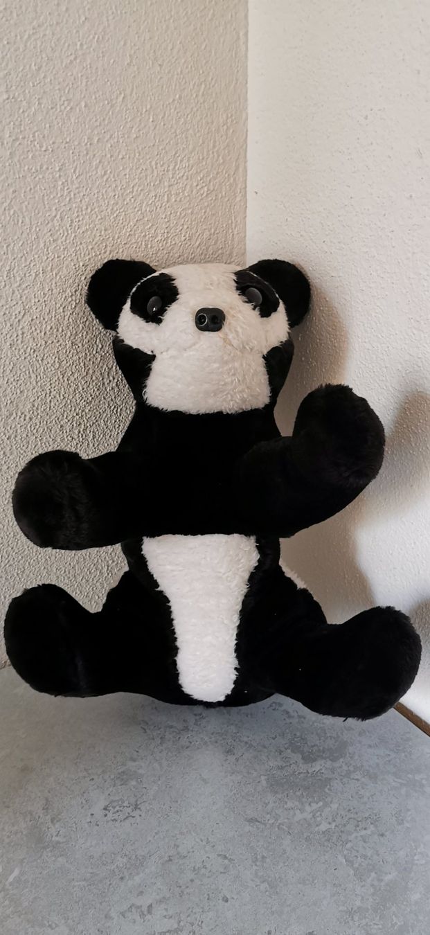 Giocattoli: PANDABÄR KUNSTFELL SCHWARZ-WEISS CA 46 CM – Usato da Aadorf venduto da lisepeter 5