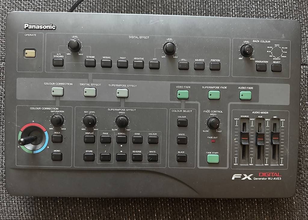 Platines de mixage: Panasonic WJ-AVE3 Digital FX Generator – D'occasion à Basel par ninenintynine