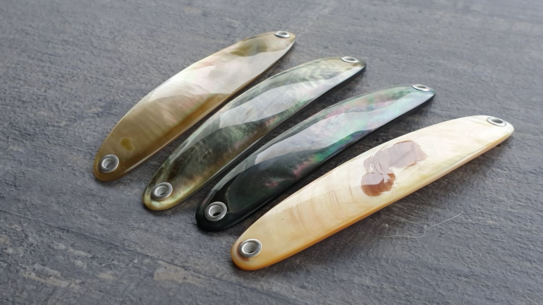 Esche: Perlmutt Spangen Set, 4 Stück. – Nuovo (secondo la descrizione) da Niederbüren venduto da Raphael014 6