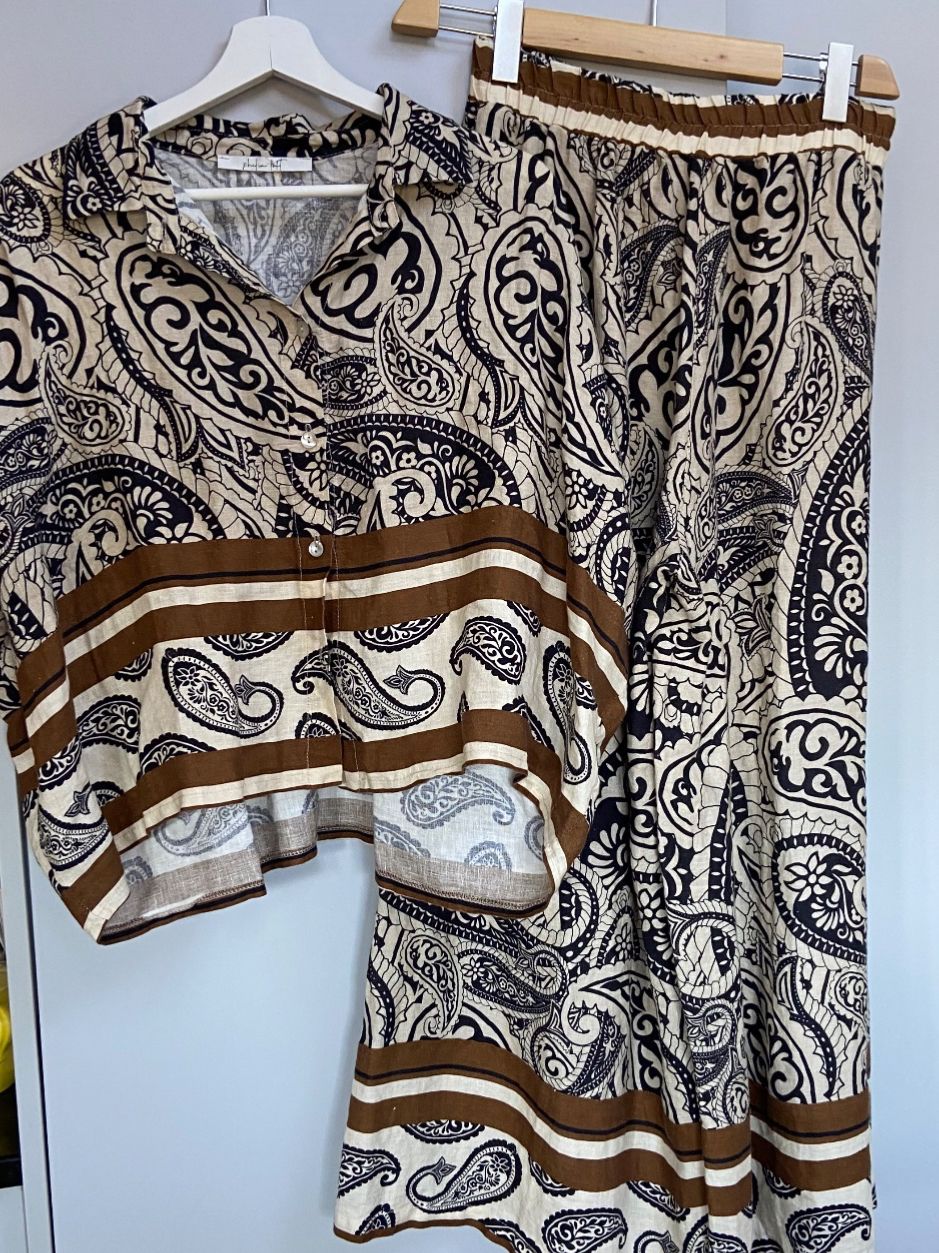 Pantaloni: Mega Hose mit Bluse designer - gr L 42 mit leinen – Usato da Cham venduto da Mira10